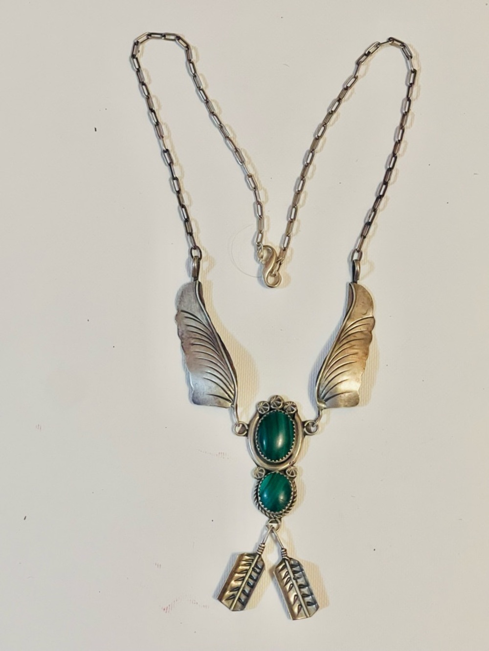 VTG NATIVE AMERICAN NAVAJO
Sterling Silver Malachite Necklace Sz
18" 18g